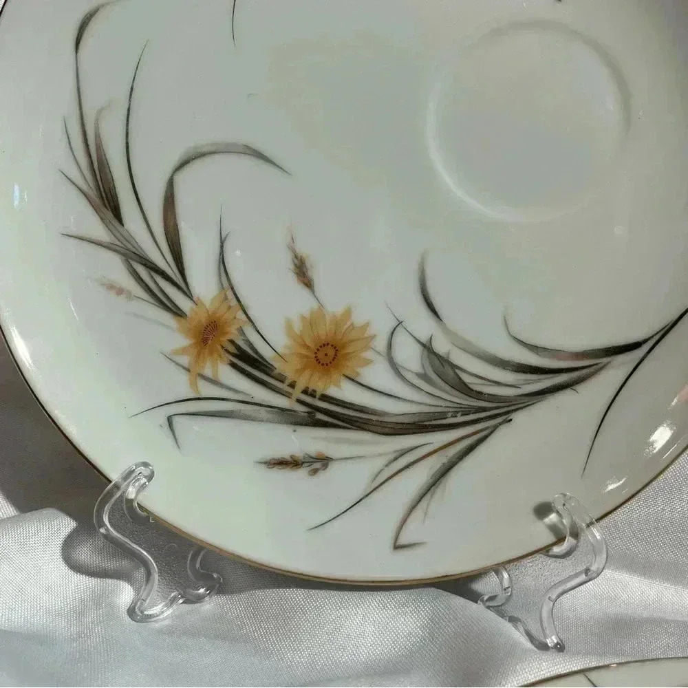 Vintage 1950s Napco China Hand Painted Wheat Flower Snack Plate and Tea Mug Set - Picture 3 of 7